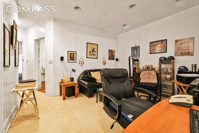 Crown Heights Classic! Welcome to 1460 Union Street. This - photo 4