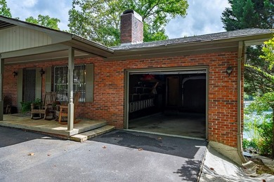 Lakefront home with dock in Santeetlah shores has it all! 68 - photo 5