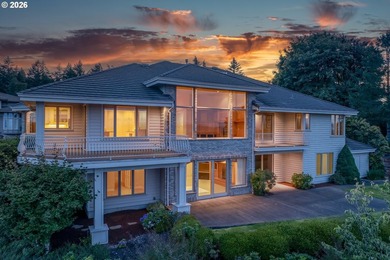 Commanding panoramic views of Mt. Adams, Mt. Hood, and Mt. St - photo 2