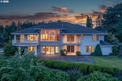 Commanding panoramic views of Mt. Adams, Mt. Hood, and Mt. St - photo 5