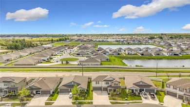 Welcome to this spacious and beautifully maintained 5-bedroom - photo 8