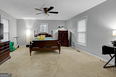 Welcome to this beautifully maintained four-bedroom, two-bath - photo 13