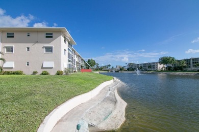 (private lake, pond, creek) Condo For Sale in Lake Worth Florida
