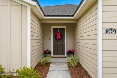 This beautifully maintained 2-year-old home offers two very - photo 3