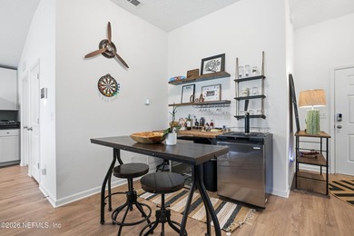 This beautifully maintained 2-year-old home offers two very - photo 5