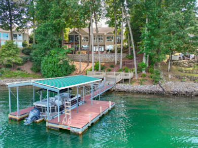 Lake Keowee Home For Sale in Seneca South Carolina