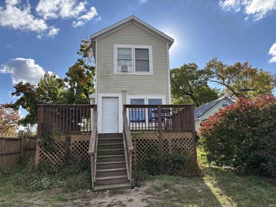 Lake Home Sale Pending in Elkhart, Indiana