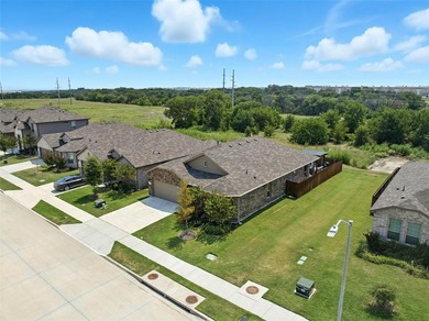 (private lake, pond, creek) Home For Sale in Fort Worth Texas