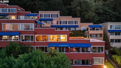 Lake Condo For Sale in Portland, Oregon