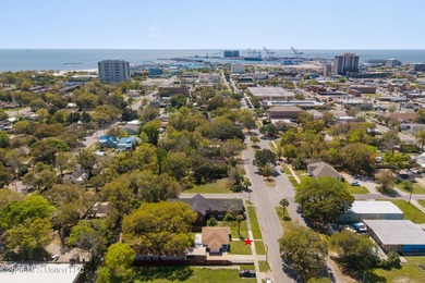 Located just blocks from the courthouse in the heart of downtown - photo 2