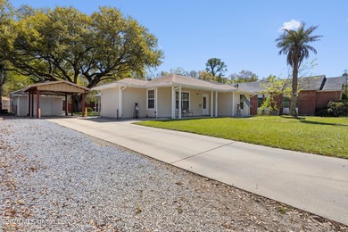 Located just blocks from the courthouse in the heart of downtown - photo 4