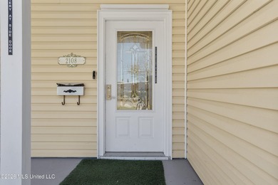 Located just blocks from the courthouse in the heart of downtown - photo 6