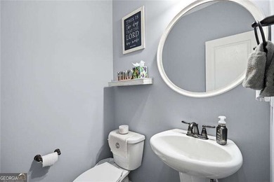 Looking for a MOVE-IN ready 4 bedroom home with 2 main level - photo 13