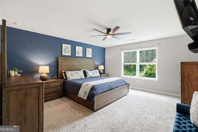 Looking for a MOVE-IN ready 4 bedroom home with 2 main level - photo 14