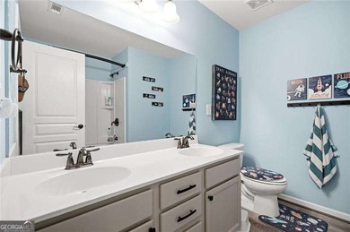 Looking for a MOVE-IN ready 4 bedroom home with 2 main level - photo 21