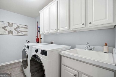 Looking for a MOVE-IN ready 4 bedroom home with 2 main level - photo 22