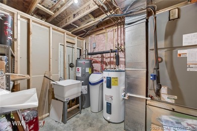 Tucked away at the end of a quiet cul-de-sac, this beautifully - photo 30