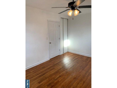 Sunny, updated 1-bedroom co-op in the Linwood Park community at