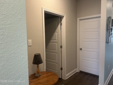 Just listed, Move in ready home in 'The Highlands' Why buy new - photo 17