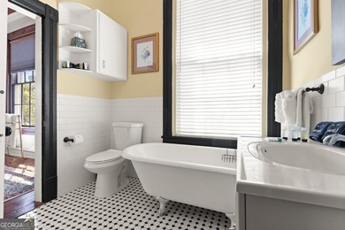 PURCHASE THIS LOVELY HOME FURNISHED OR UNFURNISHED IF YOU - photo 42