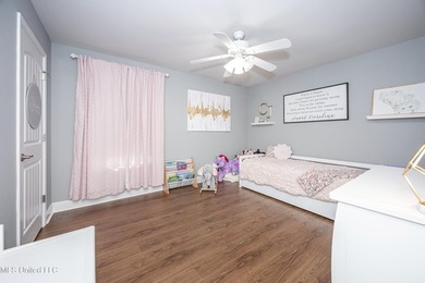 Located within the Ocean Springs Golf Cart District, this - photo 51