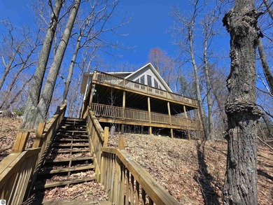 Escape to the beauty of Stylus Lake with this charming three - photo 3