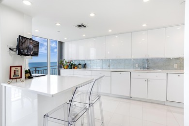 DIRECT OCEANFRONT 3 BEDROOM AT OCEANS EDGE ON THE SAND IN BOCA