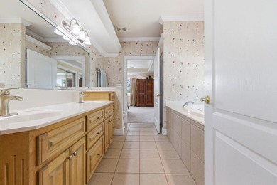 Stunning quality-built custom mountain and lake retreat with - photo 16