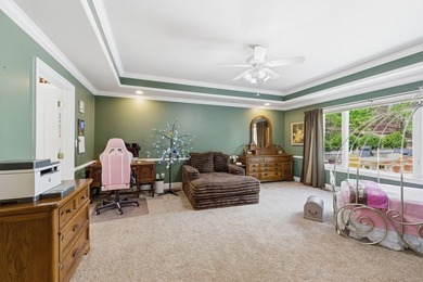 Stunning quality-built custom mountain and lake retreat with - photo 17