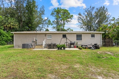 This beautifully remodeled 3-bedroom, 2-bathroom home offers - photo 27