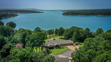 Greers Ferry Lake Home For Sale in Heber Springs Arkansas