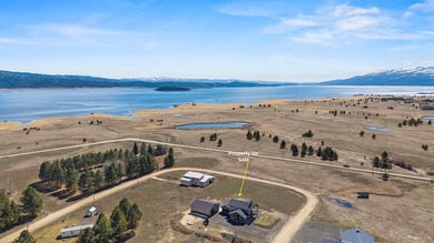 QUALITY BUILT CUSTOM HOME CLOSE TO TAMARACK! Views all around - photo 3