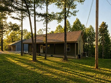 Step into easy living with this clean, modern 3-bedroom, 2-bath - photo 1