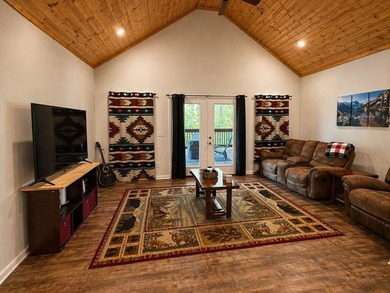 Step into easy living with this clean, modern 3-bedroom, 2-bath - photo 4