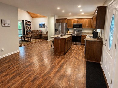 Step into easy living with this clean, modern 3-bedroom, 2-bath - photo 5