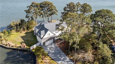 Welcome to a rare waterfront masterpiece! Exceptional & secluded - photo 7