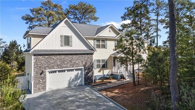 Welcome to a rare waterfront masterpiece! Exceptional & secluded - photo 8