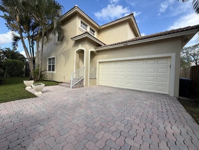 Lake Wellington Home For Sale in Wellington Florida