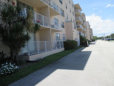 Bright and spacious 1-bedroom, 1-bath unit located on the 2nd - photo 37