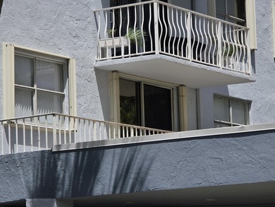 Bright and spacious 1-bedroom, 1-bath unit located on the 2nd - photo 46