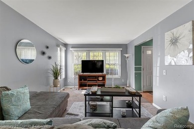 Opportunity is knocking ! Welcome home to this charming 3-bed, 2 - photo 14