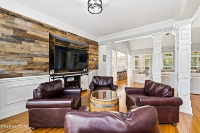 Welcome to an extraordinary waterfront community residence where - photo 5