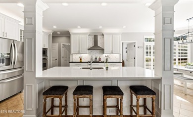 Welcome to an extraordinary waterfront community residence where - photo 8