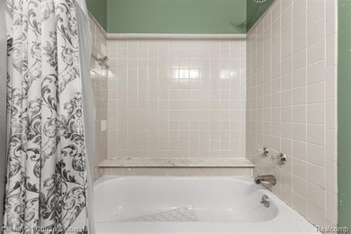 Opportunity is knocking ! Welcome home to this charming 3-bed, 2 - photo 21