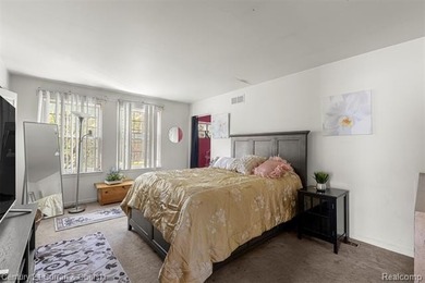 Opportunity is knocking ! Welcome home to this charming 3-bed, 2 - photo 23