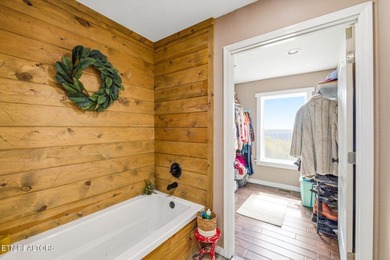 Set against a backdrop of year-round mountain views, this - photo 24