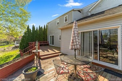 Opportunity is knocking ! Welcome home to this charming 3-bed, 2 - photo 32