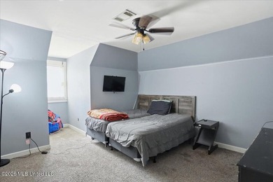 Welcome to 104 Quail Hollow Place--an incredible opportunity to - photo 36