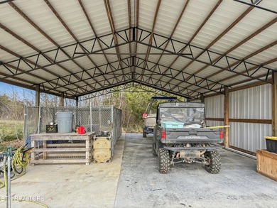 Set against a backdrop of year-round mountain views, this - photo 37