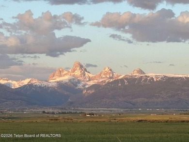 Boundless Sky--a rare 130-acre private estate opportunity in - photo 41